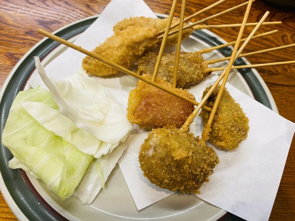 しらさぎ　串カツ三の皿