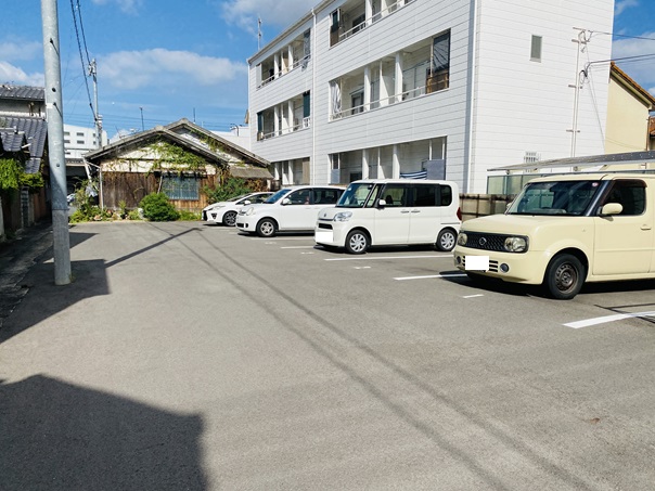 長谷川米穀店　駐車場