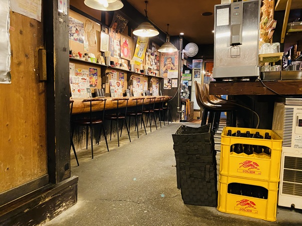 王龍ラーメン 丸亀本店カウンター席