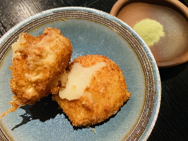 串揚げ くし彦　カマンベーツリーズフライ