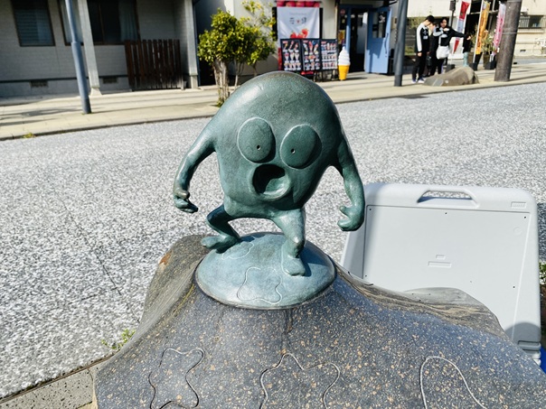 水木しげるロード　クサビラ神
