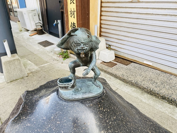 水木しげるロード　あかなめ
