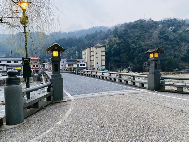 三朝橋