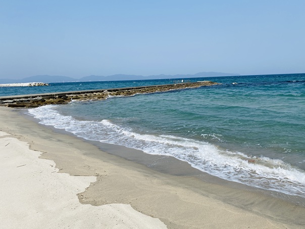 弓ヶ浜　青い海
