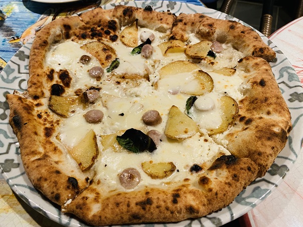 PIZZERIA AL CENTRO（ﾋﾟｯﾂｪﾘｱｱﾙﾁｪﾝﾄﾛ）パタティーネ
