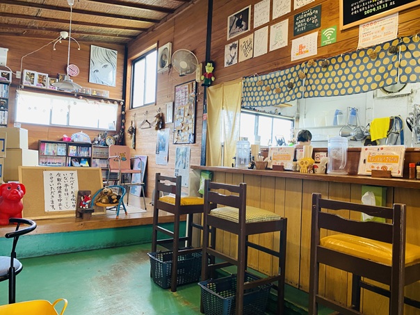 黄昏タンデム　カウンター席