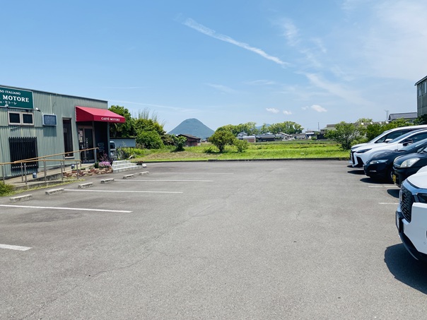 CAFFE MOTORE(カフェモトーレ)　駐車場