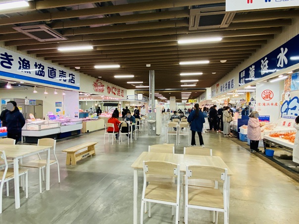 境港水産物直売センター　イートインスペース