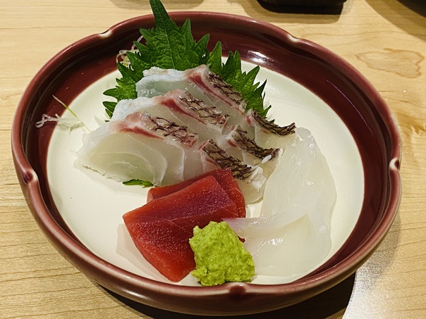 姿すし三四郎　お造り盛り合わせ