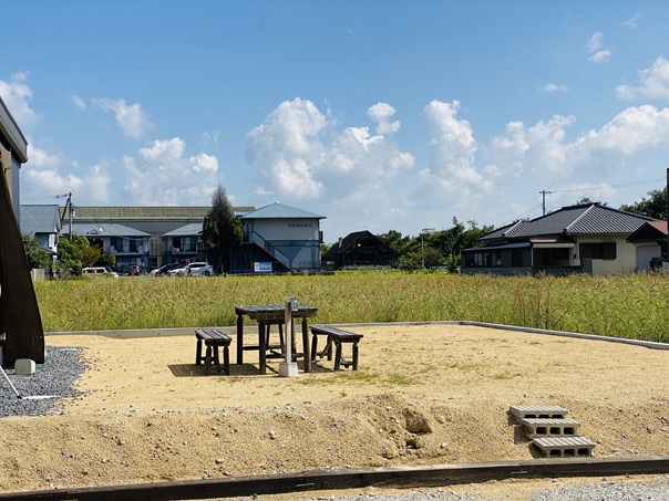 宙想　外テーブル