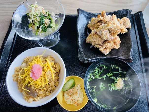 丸亀骨付鳥一丁 唐揚げ定食