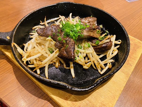 肝ともやしのガーリック炒め