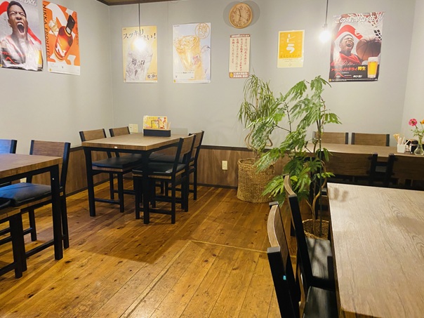 笑酒ダイニング とらじ　店内風景