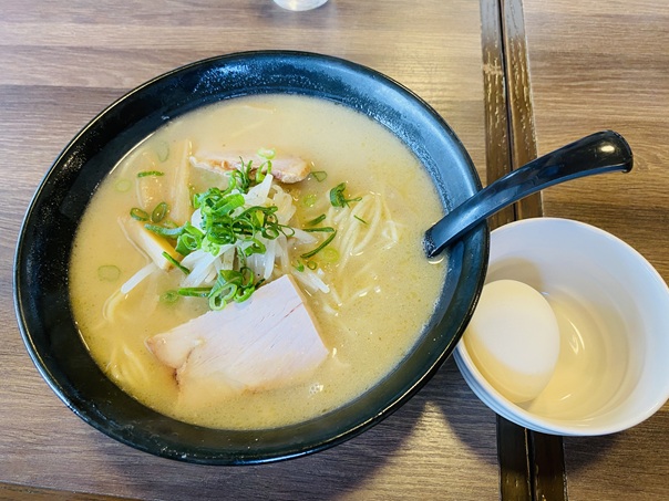 まあちゃんラーメン　まんのう　塩バターラーメン大