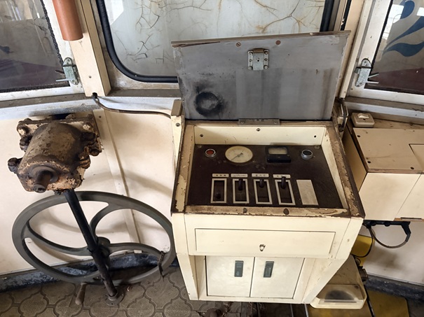 屋島ケーブルカー内 運転盤