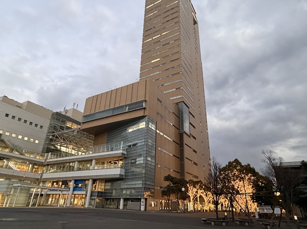 高松シンボルタワー