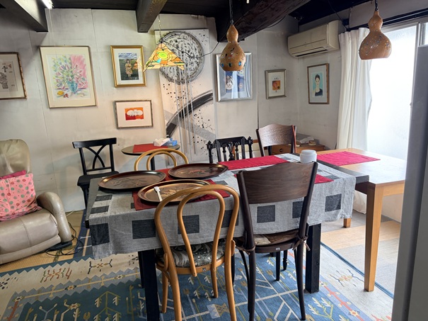 ギャラリーカフェエスプリ　1階