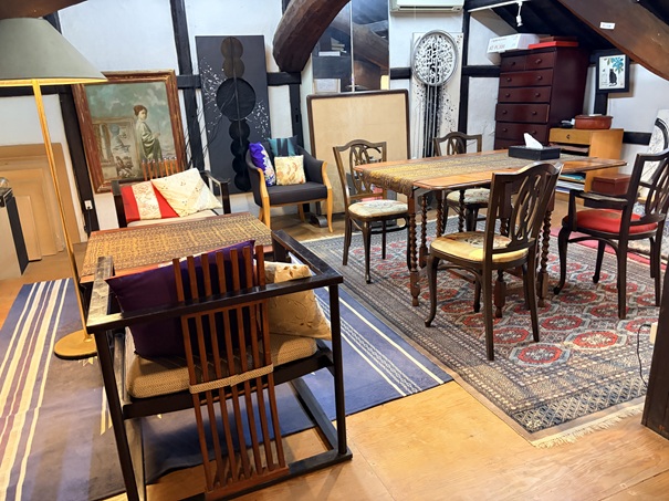 ギャラリーカフェエスプリ　2階