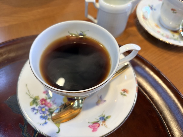 ギャラリーカフェエスプリ　日替わりワンプレートランチ　珈琲