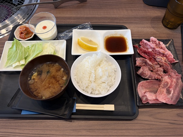焼肉ダイニングAO　焼肉定食