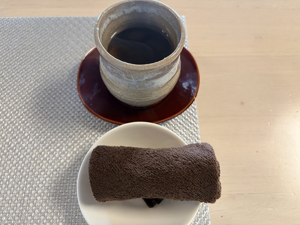 精進薬膳IPPUKU　お茶とおしぼり