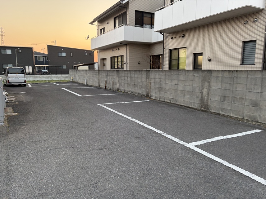 うまいもんや駐車場
