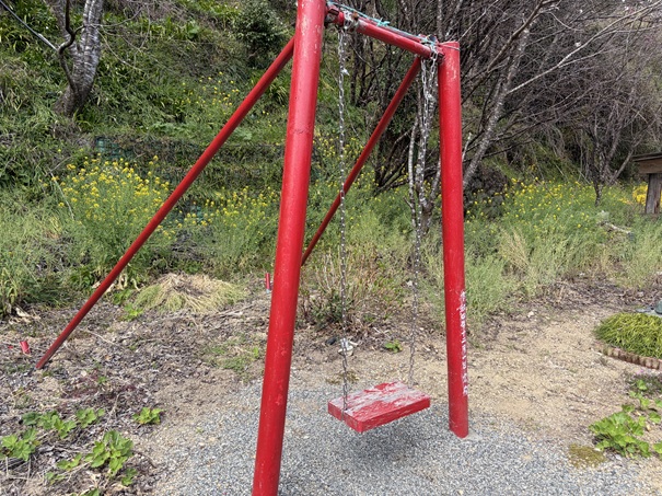 花の里公園　ブランコ