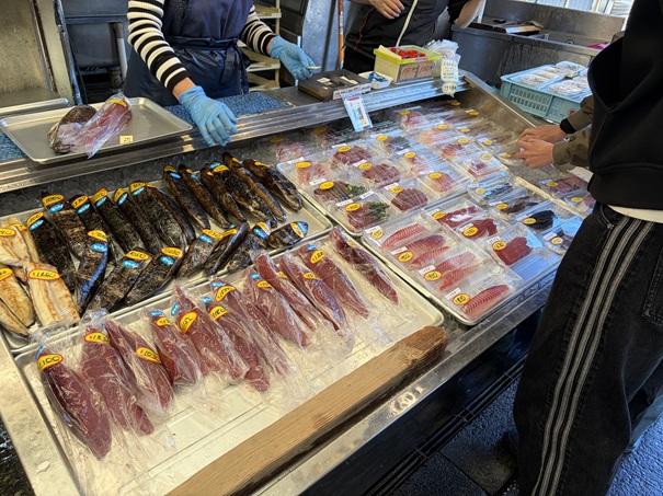 久礼大正市場　田中鮮魚店　魚