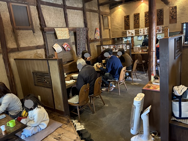 讃岐ラーメンはまの　店内風景
