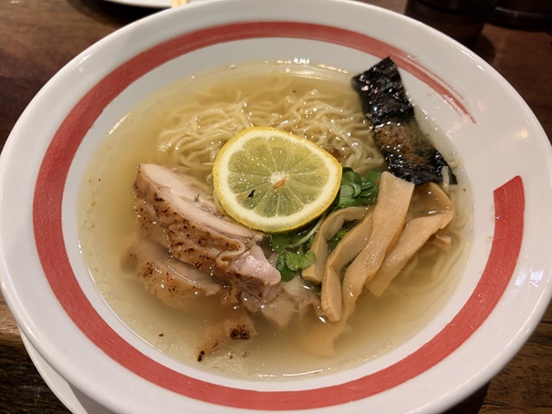 讃岐ラーメンはまの　塩鶏チャーシュー麺
