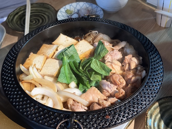 オリーブ地鶏すき焼き