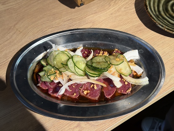 馬肉のタタキ