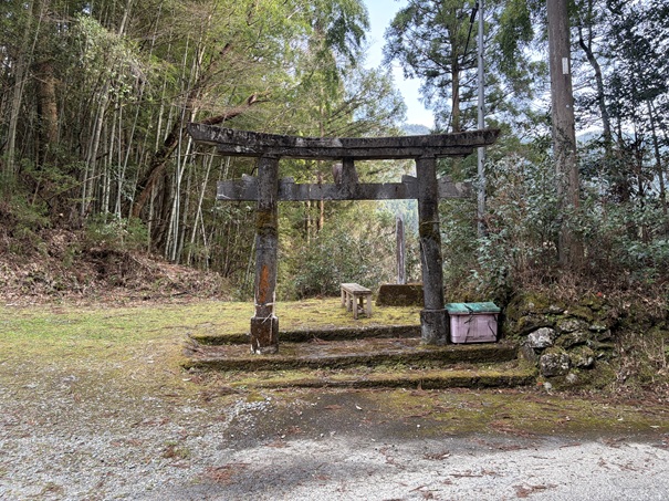 三樽権現の滝 鳥居