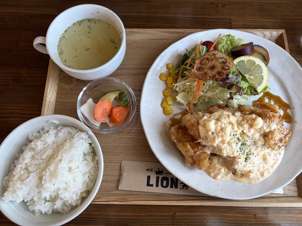 喫茶らいおん チキン南蛮定食