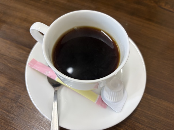 猫のひと口　コーヒー