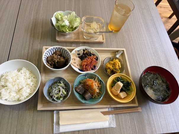 からだごはんそら豆　おばんざいビュッフェランチ2